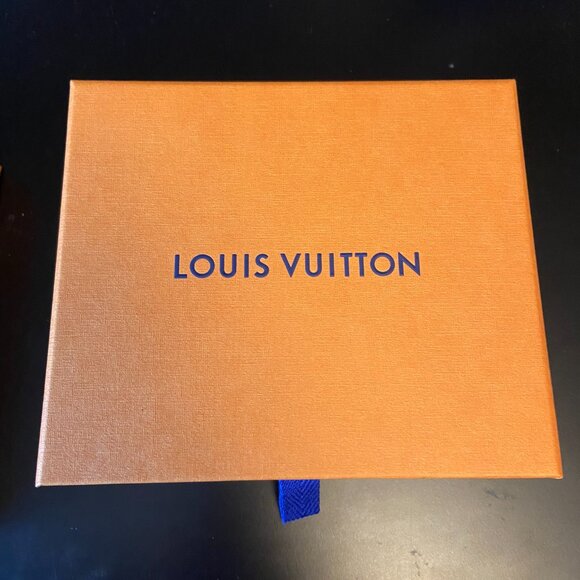 3 Authentic Louis Vuitton gift boxes | LV Gift Idea - Picture 2 of 10